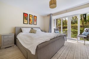 Photo 32- click for photo gallery